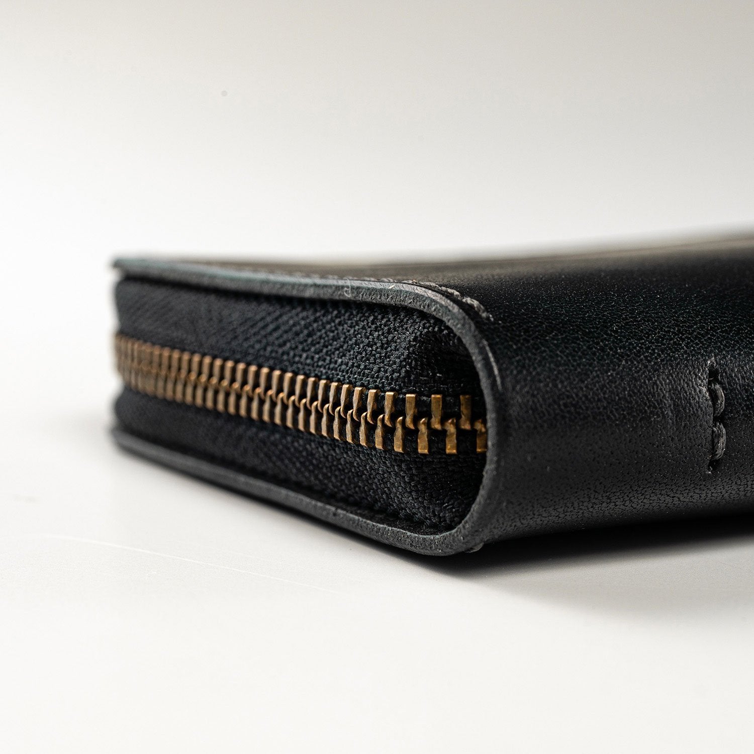 Smith "カードが立つ" 長財布 - RUBATO&Co.